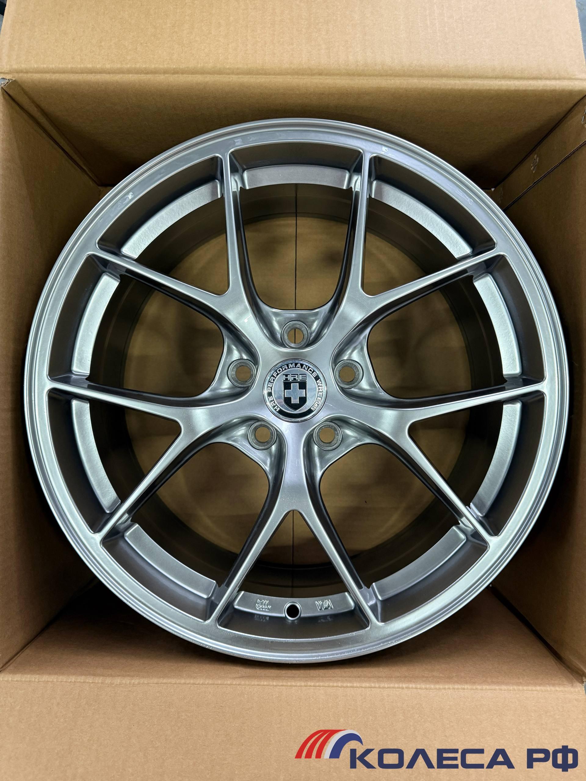 Литые диски Ff F125 7.5/17 5x120 ET35 d72.6 HB