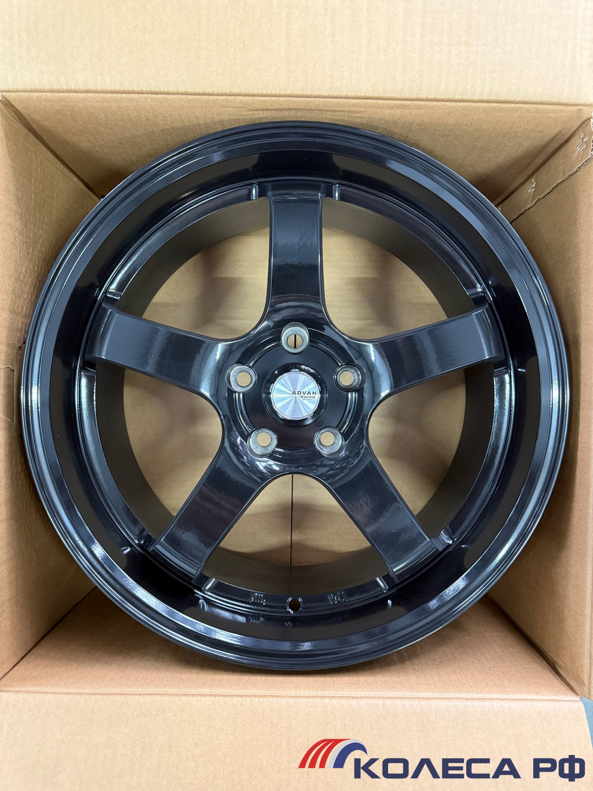 Литые диски Ff F1341 8.5/18 5x114 ET35 d67.1 BL