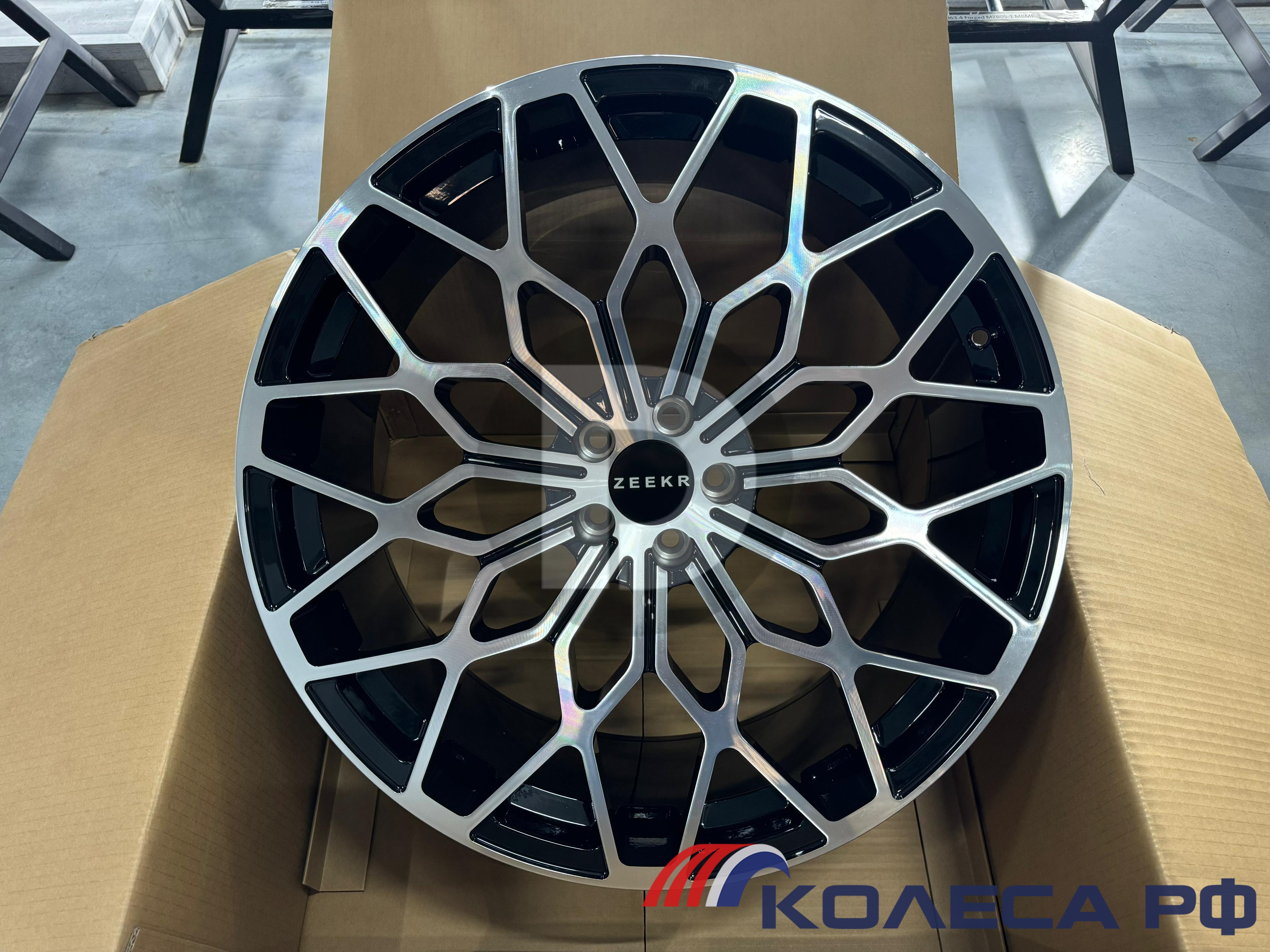 Кованые диски Forged для LIXIANG PL1897 9/22 5x120 ET40 d62.5 MB