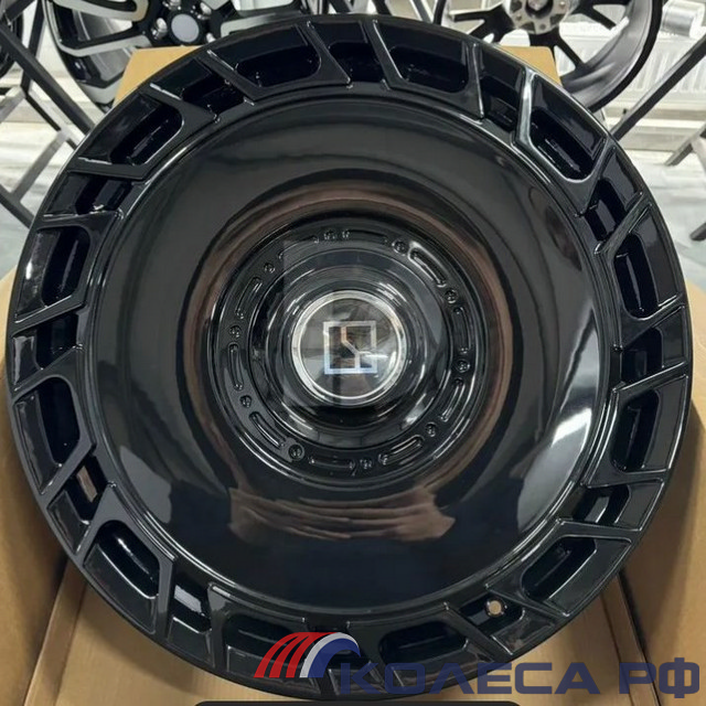 Кованые диски Forged PL1935 9/22 5x120 ET40 d62.5 BL