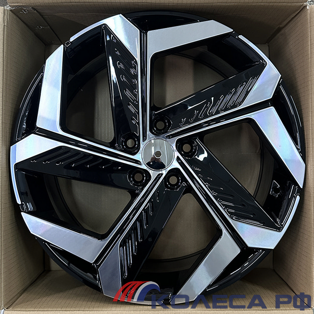 Литые диски Powcan BK1224 7.5/19 5x114.3 ET51 d67.1 BKF